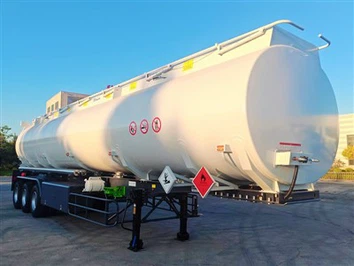Trailer Tanker Bahan Bakar Baja Karbon