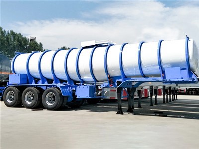 Trailer Tanker Asam Cair Kimia